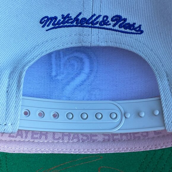 MITCHELL & NESS MARINERS KEN GRIFFEY JR TOPPS X LIDS PLAYER CHASE SERIES 2 HAT - Picture 8 of 8